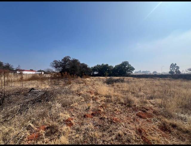 1,240M² VACANT LAND FOR SALE IN KOOKRUS